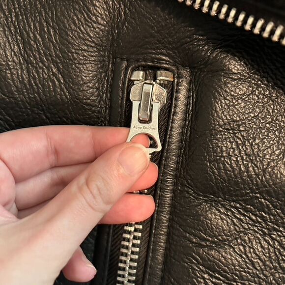 Acne Studios Velocite Leather Trimmed Shearling Jacket - Picture 10 of 12